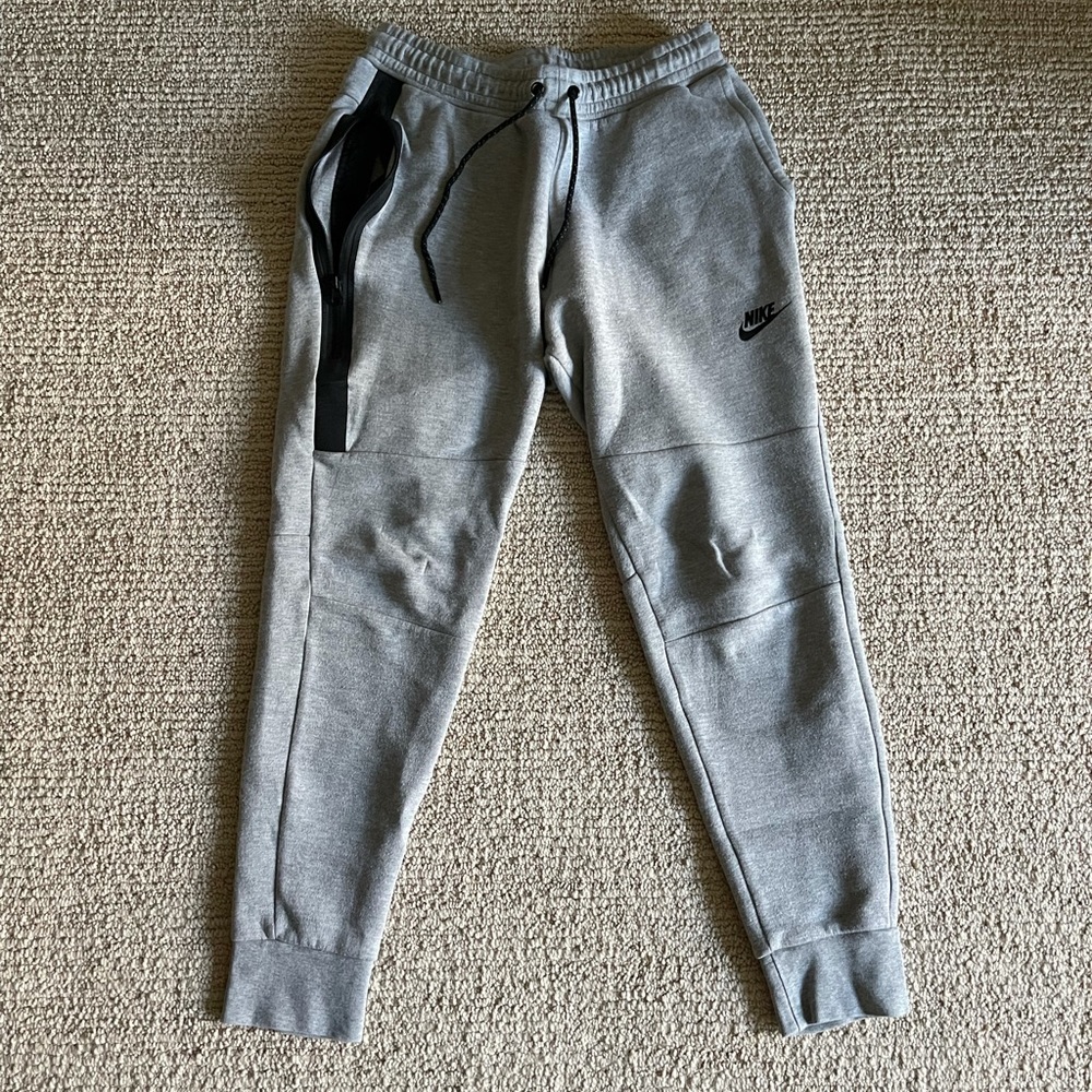 Men’s Nike Tech Fleece pants